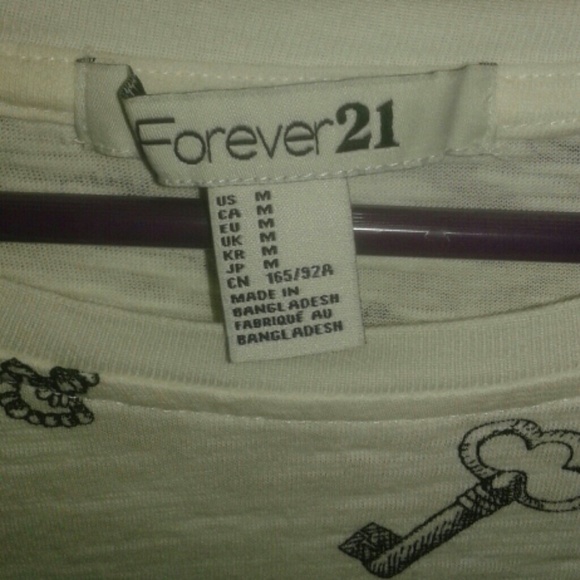 Crop top - Picture 2 of 3