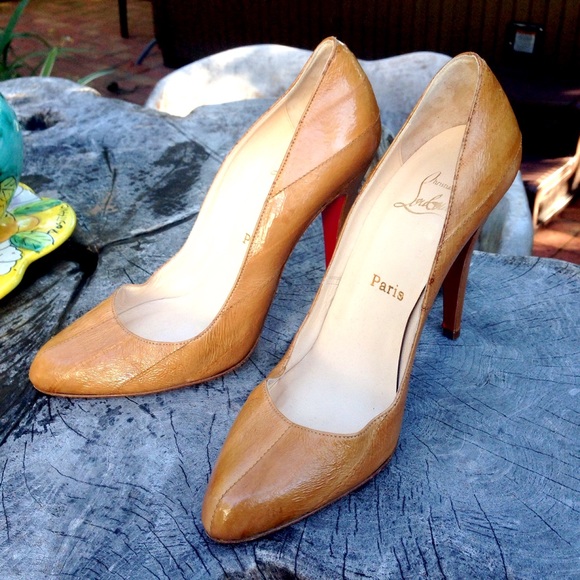 Very Rare & Gorgeous Christian Louboutin Heels