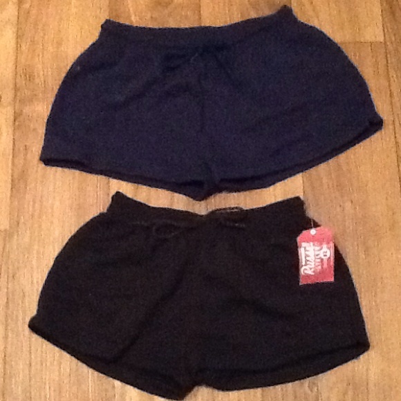 NEW BUNDLE RUSSELL ATHELIC SHORTS 2 for 1