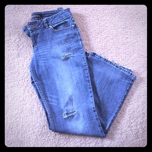 london jean slightly ripped jeans