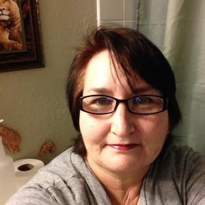 Meet your Posher, Gloria