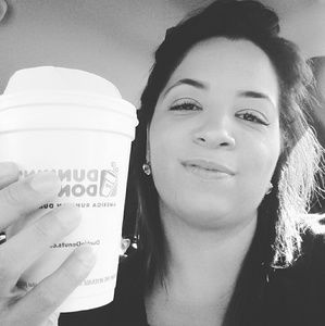 Meet your Posher, Iris