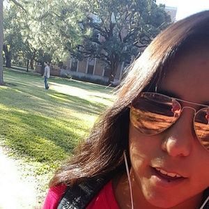 Meet your Posher, Fernanda