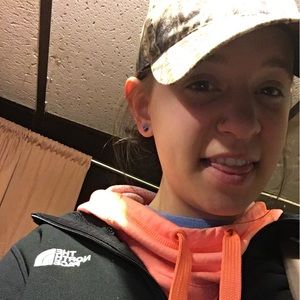 Meet your Posher, Michaela