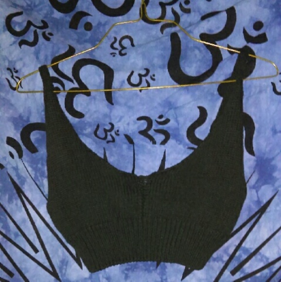 Black Knitted Crop Top