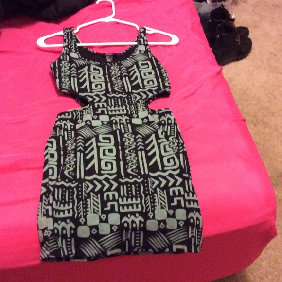 Forever 21 Tribal Print Drss w/ side cut outs.