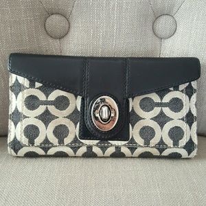 Coach wallet
