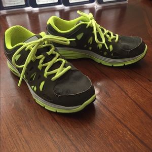 Nike Dual Fusion Running Shoes