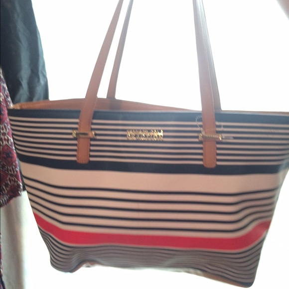 Original kenneth cole reaction tote