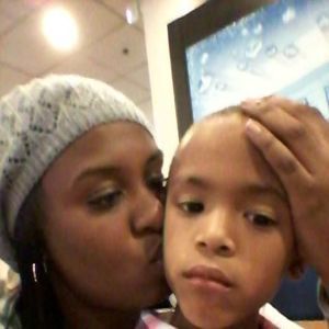 Meet your Posher, Kendra