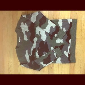 BB Dakota Camo Sweater