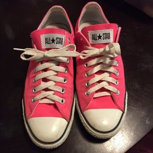 Pink converse men's 9 women's 11