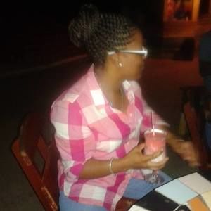 Meet your Posher, Monique