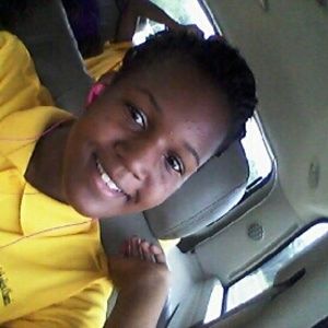 Meet your Posher, Alexis