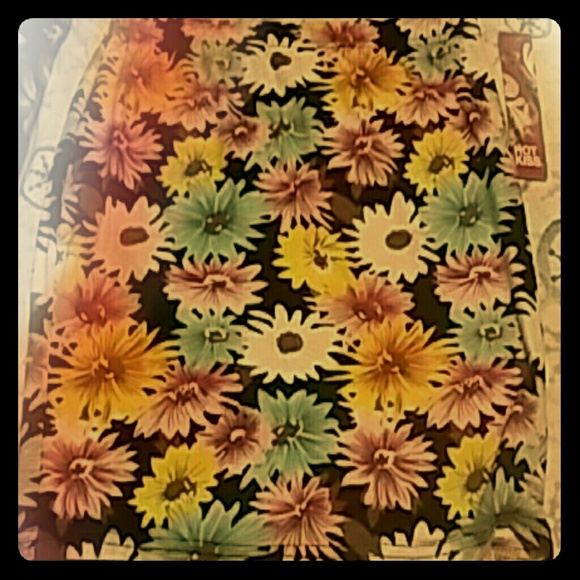 Flower mini skirt.