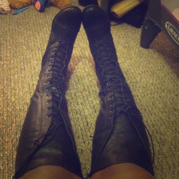 Free gift🎁 Thigh/ kneehigh lace up combat boots!