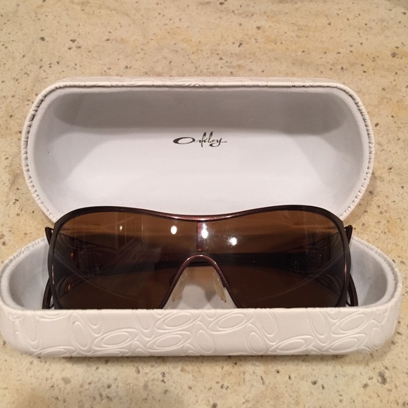 Oakley Sunglasses (Women's)