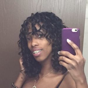 Meet your Posher, Keshia