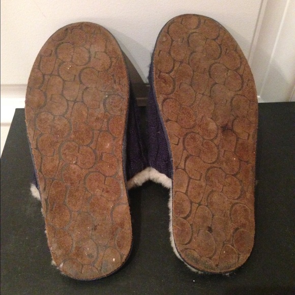 🔴SOLD🔴 UGG Sheepskin Slippers - Picture 4 of 4