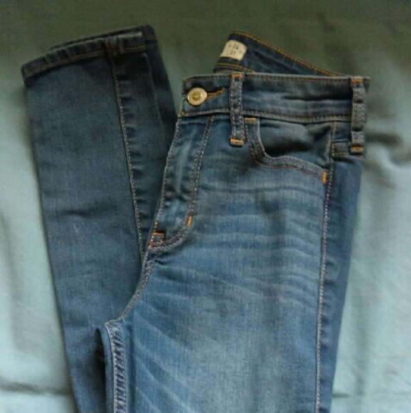 Hollister Medium Wash High Rise Skinny Jeans