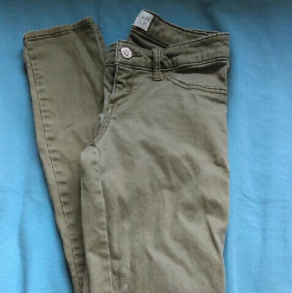 Hollister Super Skinny Olive Jeans