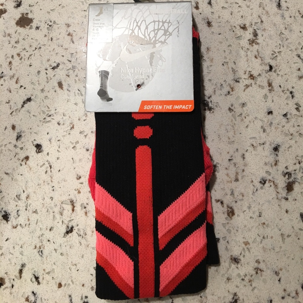 Nike Hyper Elite Cushioned Socks.💥LAST PAIR💥