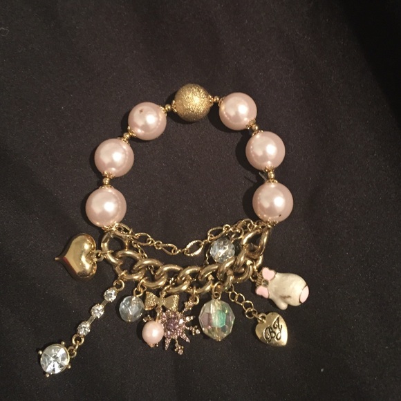 Betsey Johnson Charm Bracelet - Picture 1 of 3