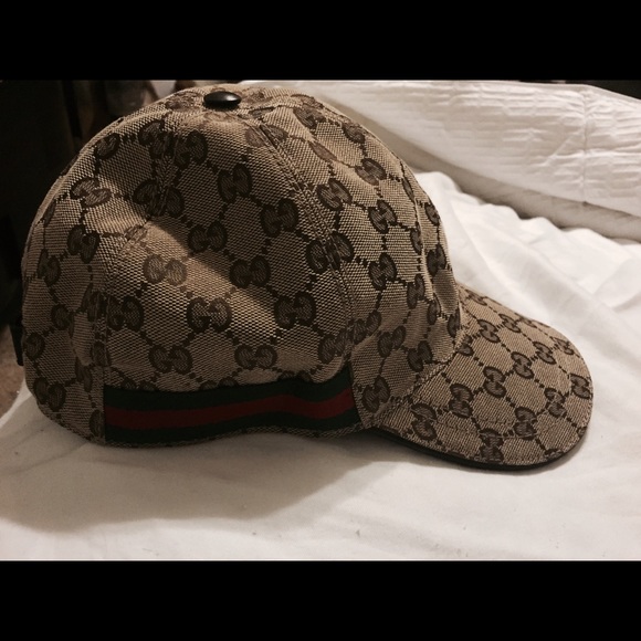 Men's Gucci hat worn a few times