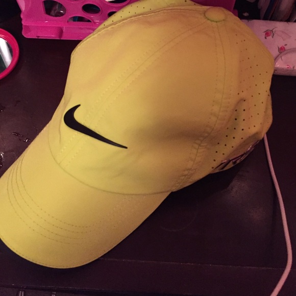 Nike VRS Golf Hat
