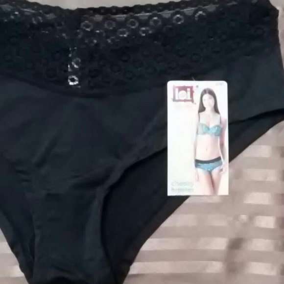 Nwt black lei 6 small s panties bikini lace trim