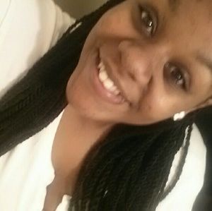 Meet your Posher, Jasmine