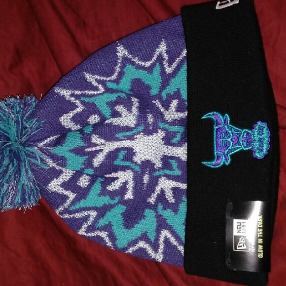Glow in the dark bulls beanie