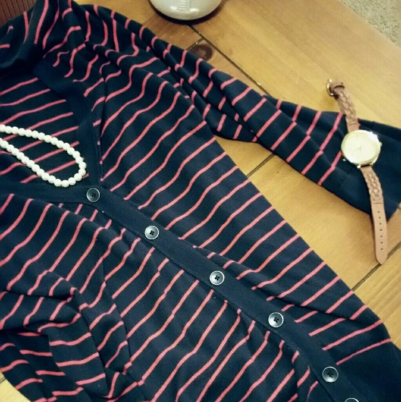 Quarter length Tommy Hilfiger Sweater - Picture 2 of 2