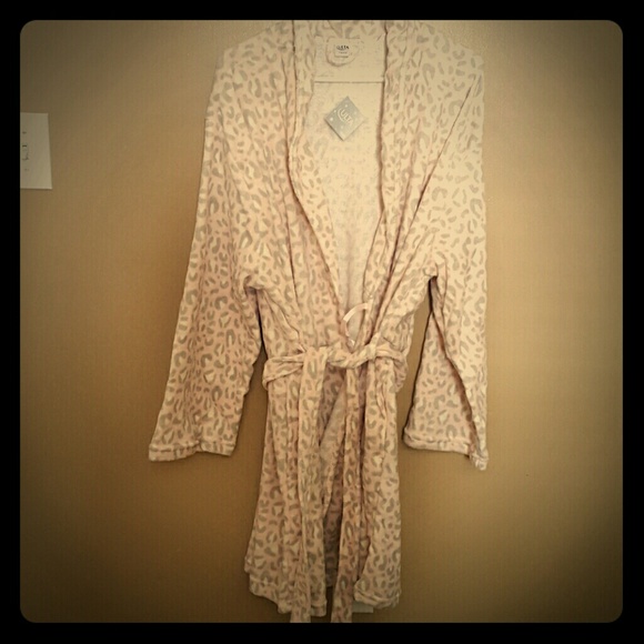 Nwt Leopard print Robe