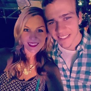 Meet your Posher, Claire