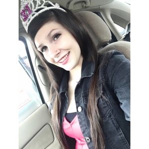 Meet your Posher, Amanda