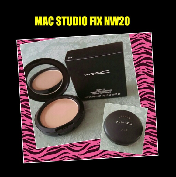 MAC STUDIO FIX POWDER FOUNDATION NW20