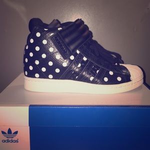Adidas Superstar strap sneaker