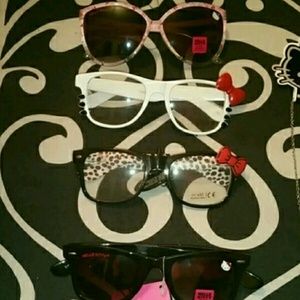 Hellokitty Glasses and Necklace Bundle