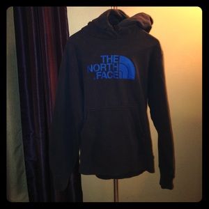 North face hoodie. Clean, good condition.