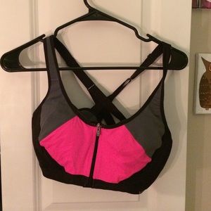 Victoria's Secret Knock out front-zip sports bra