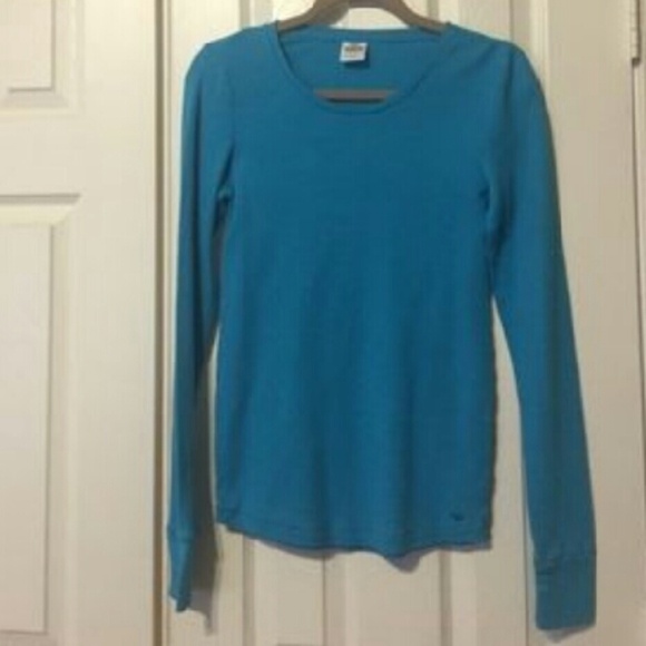 PINK Victoria's Secret Tops - Blue vs thermal