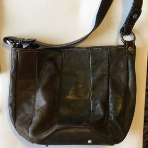 Cristina  leather bucket bag   ‼️Please make offer