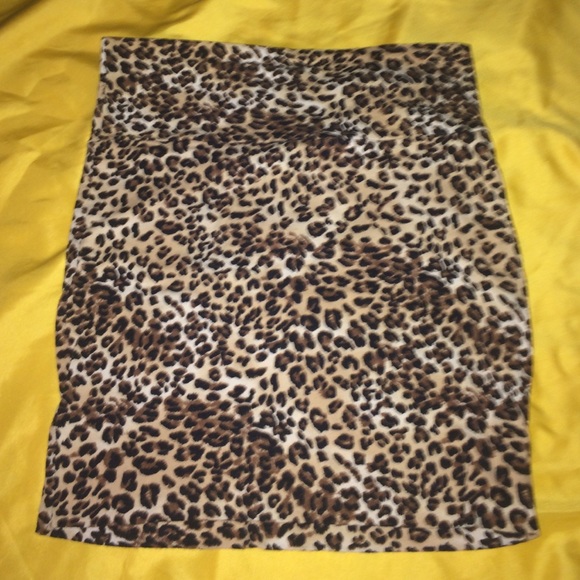 Leopard Print Pencil Skirt - Picture 1 of 1