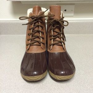 NWOT Duck Boots