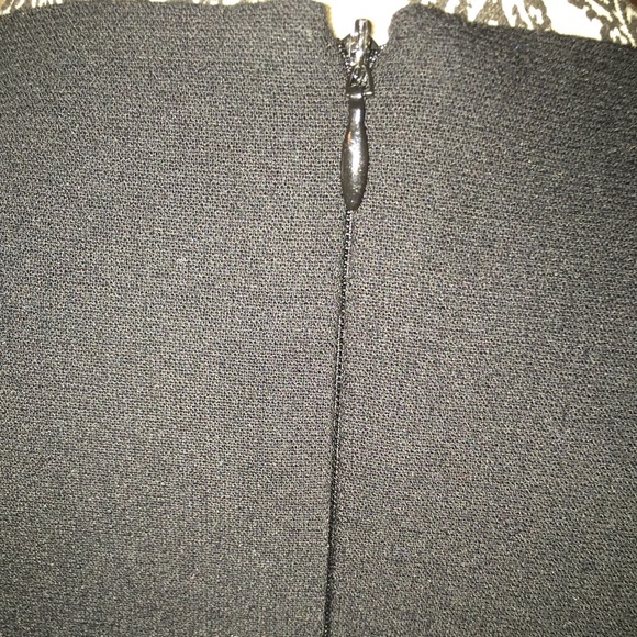 Beautiful GAP Sleeveless dress - Picture 3 of 4