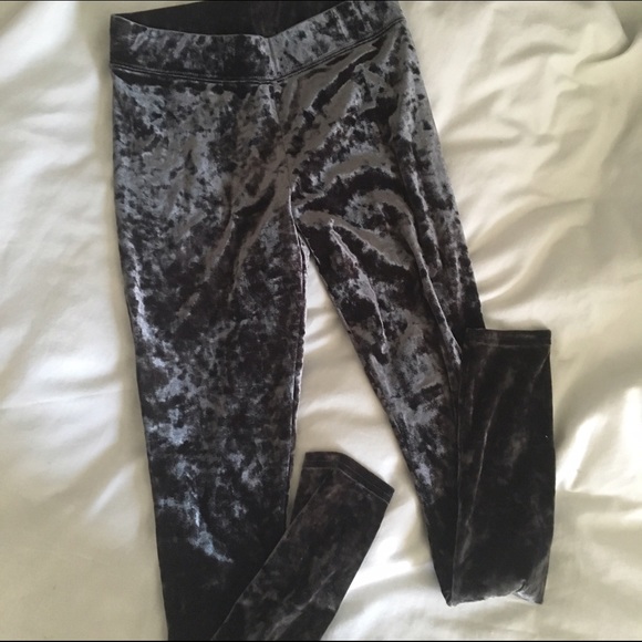 american eagle velvet pants