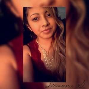 Meet your Posher, Deanna