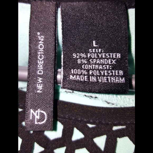 New Directions Blouse - Picture 4 of 4