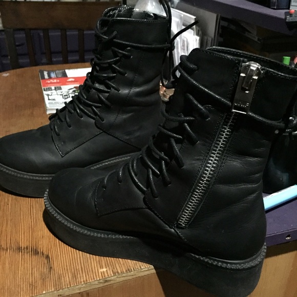 UNIF Boots - Picture 2 of 4